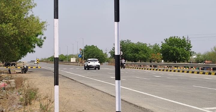 प्राणांतिक अपघात कमी करण्यासाठी वर्धा जिल्ह्यात ‘ब्लॅक स्पॉट’वर सूचना फलक उभारले