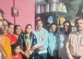 पिपरी पुनर्वसनची कल्याणी तेटू ठरली नोबेल किड्स स्कूलची गुणवंत विद्यार्थीनी; दहावीत ९५ टक्के गुणांसह प्रथम क्रमांक