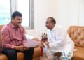 पिक विमा प्रश्नासाठी आमदार किसनराव वानखेडे यांचा पाठपुरावा; कृषिमंत्र्यांची मुंबईत भेट