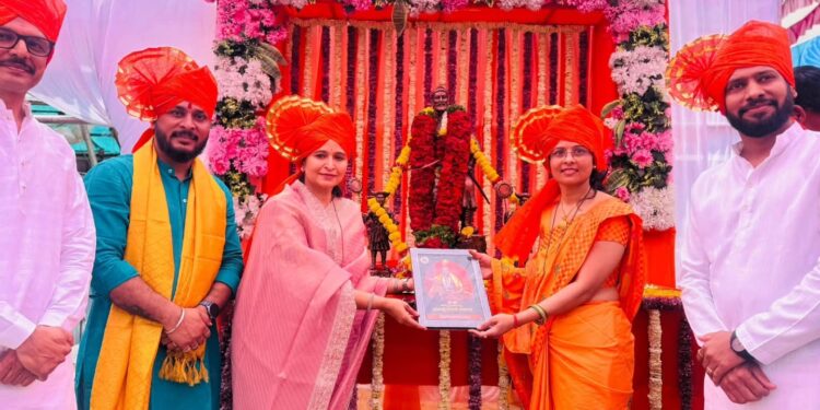 आमदार संजना जाधव यांच्याकडून धर्मवीर छत्रपती संभाजी महाराज जयंती उत्सवाला सदिच्छा भेट