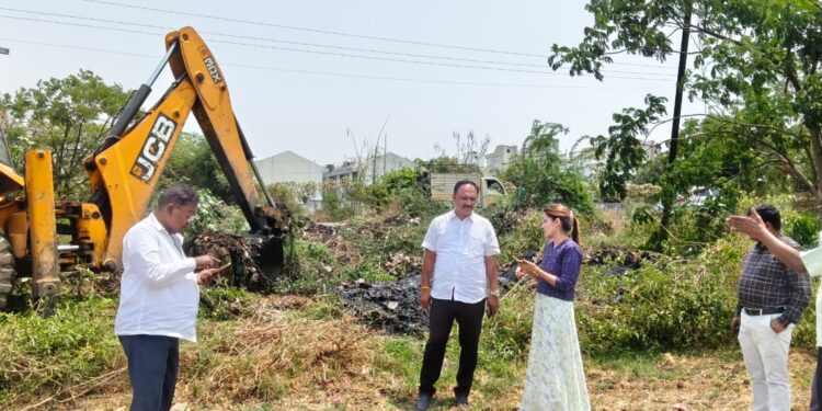 नालेसफाईतून पाण्याचा निचरा सुरळीत ठेवण्यास प्राधान्य द्या : स्थायी समिती सभापती सचिन बंडापल्ले