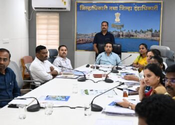 मान्सूनपूर्व तयारीसाठी प्रशासन सज्ज; पालकमंत्री नितेश राणे यांचे निर्देश