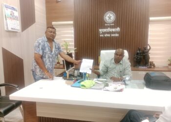 “४० लाखांच्या कामात माती, गंजलेले स्टील अन् दादागिरीचा खेळ?”