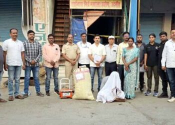 लातूर स्थानिक गुन्हे शाखेचा मोठा घणाघात; उदगीरमध्ये ७.४२ लाखांचा २४ किलो गांजा जप्त, एक जण अटकेत.