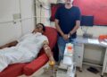 जीवनातील ७५ वे रक्तदान करून विलासराव पाटील चाकूरकर यांचा प्रेरणादायी आदर्श