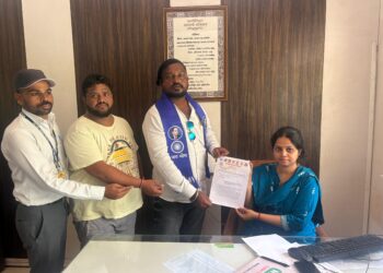 शासकीय व गायरान जमिनीवरील निवासी अतिक्रमणे नियमित करण्यासाठी कामगार संघर्ष संघटनेचे निवेदन