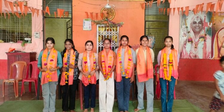 निवघा (बा.) येथे गोपाळ समाजाच्या वतीने गुणवंत विद्यार्थ्यांचा भव्य सत्कार सोहळा संपन्न