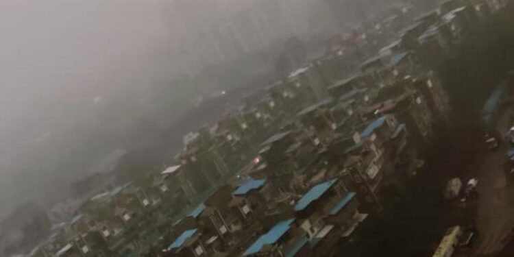 पुणे-पिंपरी चिंचवड परिसरात मुसळधार पाऊस; नागरिकांची तारांबळ