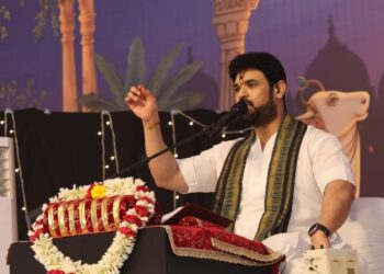 गोविंद पाहत असल्याचे भान ठेवून कर्म करा : गौरव कृष्ण गोस्वामीजी
