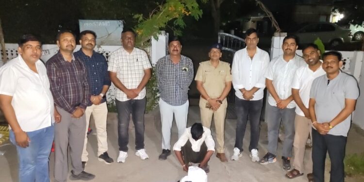 गांजा विक्री करणाऱ्या आरोपीवर स्थानिक गुन्हे शाखेची धडक कारवाई