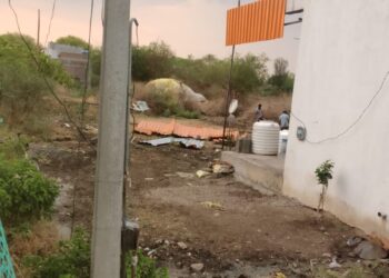 चारधाम यात्रा पूर्ण करून परतलेल्या बालाजी अधुरे यांचा आगळावेगळा सत्कार; जळकोटमध्ये विविध कार्यक्रम उत्साहात