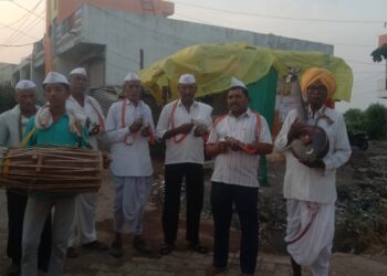 कमला एकादशी निमित्त असोला तर्फे औंढा नागनाथ येथे भव्य दिंडी मिरवणूक