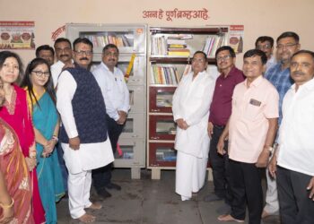 श्री. योगेश्वरी मंदिरात ‘ज्ञानप्रसादालय’ ग्रंथालयाचे लोकार्पण