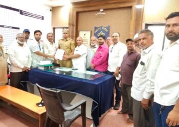 गोवंशाला राष्ट्रीय पशू घोषित करण्याची मागणी; निफाड मुस्लिम समाजाचे निवेदन