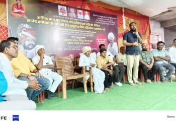 परभणीचे आमदार राहुल पाटील यांची श्री आनंद दत्त धाम आश्रम माहूर येथे भेट