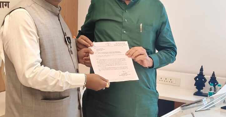 आदिवासी विभागातील सेवा निवृत्त आदिवासी कर्मचाऱ्यांना प्रोत्साहन भत्ता द्या