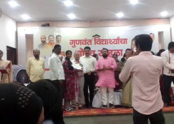 आमदार श्री.करणभाऊ संजय देवतळे विध्यार्था यांचा सत्कार
