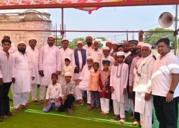 एकता, सलोखा आणि देशप्रेमाचा संदेश देत वाशी शहरात ईद-उल-अजहा उत्साहात साजरी
