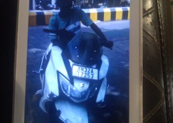 अल्पवयीन वाहन चालकावर वाहतूक शाखेने ठोकावला पाच हजार रुपयांचा दंड
