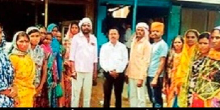 अवैध दारू विक्रेत्यांविरोधात रणरागिणींचा एल्गार