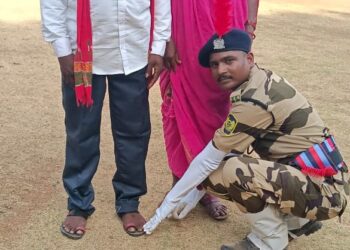 सावऱ्यादिगर येथे जन्मलेल्या तेलसिंग पावराची मुंबईत सुरक्षा रक्षक पदी निवड