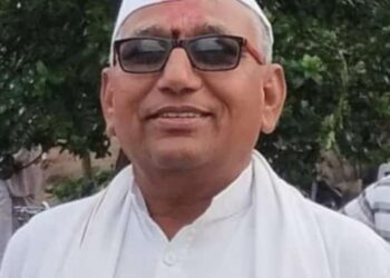 बळीराजा संकटात: शेतकरी व शेती जगवायची असेल तर धोरण बदला