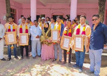 शिक्षणाला प्रोत्साहन; नगराध्यक्ष फरीन बेगम यांच्या हस्ते गुणवंत विद्यार्थ्यांचा गौरव