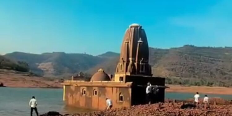 डिंभे धरणातील पाणीपातळी घटल्याने जुन्या आंबेगाव गावठाण उघडे; आठवणींना उजाळा