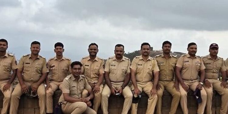 शिवराज्याभिषेक सोहळ्यानिमित्त रायगडमध्ये कडक पोलीस बंदोबस्त; पेणचे PI संदीप बागुल यांची विशेष उपस्थिती