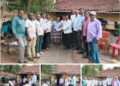 विघ्नहर्ता सोशल फाउंडेशनचा मदतीचा हात; अपघातग्रस्त शेतकरी रमेश चव्हाण यांच्या कुटुंबाला आर्थिक सहाय्य