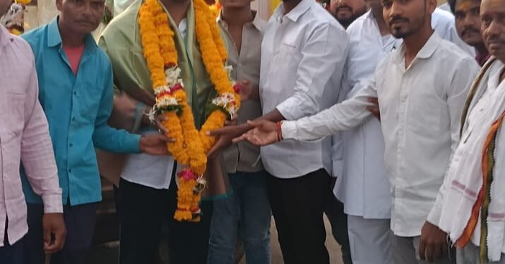 अहिल्यादेवी होळकर जयंतीनिमित्त भव्य मिरवणूक; आडस येथे विचारांना अभिवादन