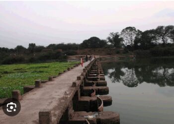 शिरोळ बंधाऱ्यावरून सव्वादोन लाखांच्या ४५ बर्ग्यांची चोरी; पाटबंधारे विभाग सतर्क