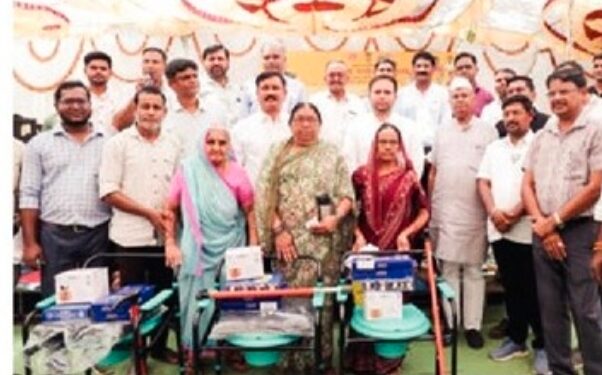 शहादा तालुक्यात १६५३ ज्येष्ठ नागरिकांना ‘मुख्यमंत्री वयोश्री योजने’चा लाभ