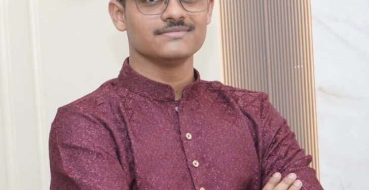आंबेळे बुद्रुकच्या आदित्य दळवी यांचे एमबीबीएस परीक्षेत घवघवीत यश