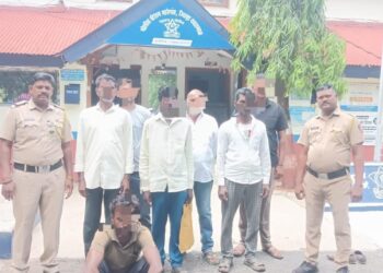 विविध गुन्ह्यांतील फरार आरोपी पोलिसांच्या तावडीत; न्यायालयात हजर