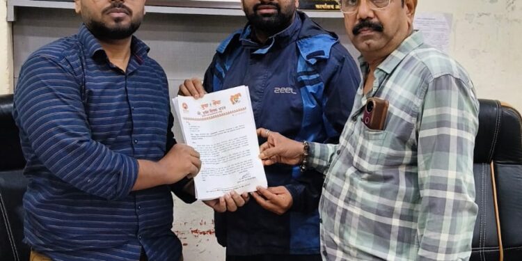 शहापूरमध्ये दूषित पाणीपुरवठा व पावसाळ्यापूर्वीच्या उपाययोजनांचा अभाव; युवासेनेकडून नगरपंचायतीला निवेदन