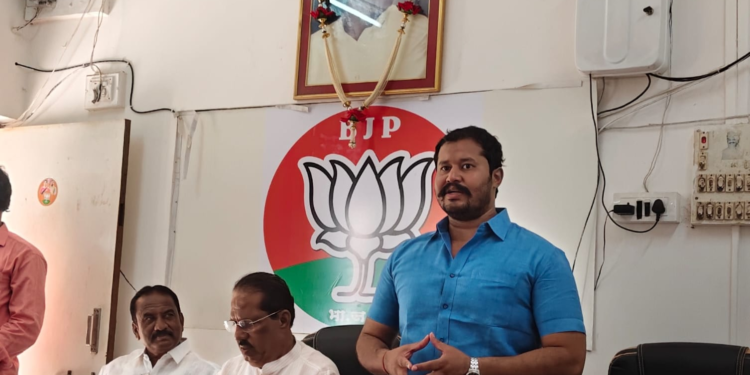 विशेष कार्यकारी अधिकारी पदावरील नियुक्तांनी प्रशासन व जनतेतील दुवा बनावे : दिग्विजय बागल