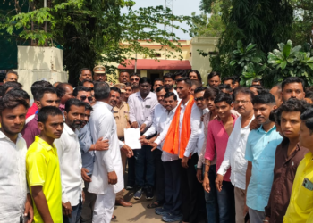 मानवतात प्राणघातक हल्ल्याच्या निषेधार्थ कठोर कारवाईची मागणी; पोलिसांना निवेदन, शहरात कडक बंदोबस्त