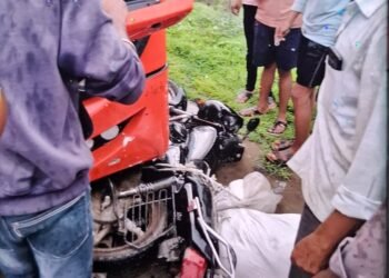 जामनेर–बोदवड मार्गावर भीषण अपघात; एरंडोल–शेगाव बसच्या धडकेत १९ वर्षीय युवकाचा मृत्यू
