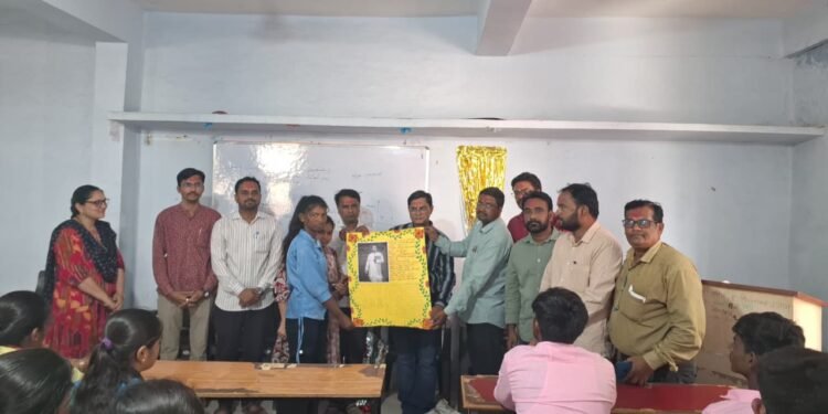 शिवनेरी महाविद्यालय पालम येथे साहित्यरत्न अण्णा भाऊ साठे जयंती व बाळगंगाधर टिळक यांचा स्मृती दिन साजरा