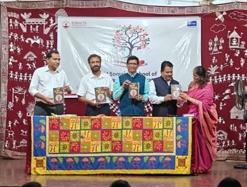 गारखिंडीच्या लेखकाची राष्ट्रीय पातळीवर झेप; ‘एक रोटी तीन चूल्हे’चा प्रकाशन सोहळा संपन्न.