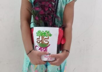 ‘एक बाल विद्यार्थी, एक वृक्ष संकल्प’; अमरावतीच्या ‘वंडर किड्स’च्या सेजल बन्नोरचा पर्यावरण संवर्धनाचा संदेश!