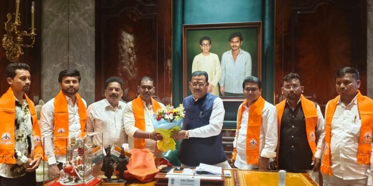 विविध पक्षांतील प्रमुख पदाधिकाऱ्यांचा शिवसेनेत जाहीर पक्षप्रवेश