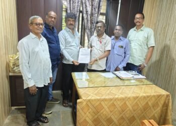 केळशीकरांच्या आंदोलनाचा दबाव; जलजीवन योजनेला ऑक्टोबरची ‘डेडलाईन’! काम पूर्ण न झाल्यास २६ जानेवारीला आमरण उपोषणलेखी आश्वासनानंतर १५ ऑगस्टचे उपोषण स्थगित; ग्रामस्थांची भूमिका मात्र कायम