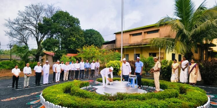वसंतराव देसाई आजरा साखर कारखाना कार्यस्थळावर स्वातंत्र्य दिन उत्साहात साजरा