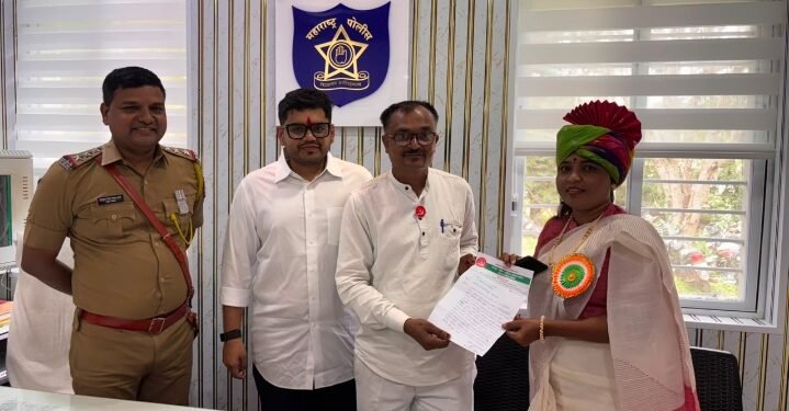 “शक्तिपीठ महामार्ग रद्दच करावा” – शेकाप नेते भाई दिगंबर कांबळे यांचे पालकमंत्री चंद्रकांत दादा पाटील यांना निवेदन