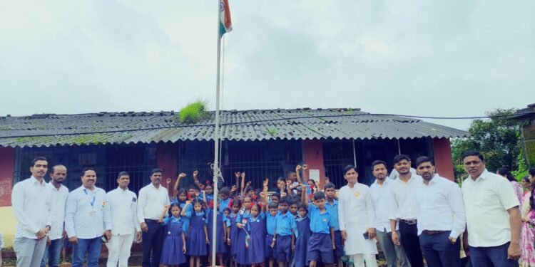 प्राथमिक शाळा एकसळ येथे ८० वा स्वातंत्र्य दिन उत्साहात