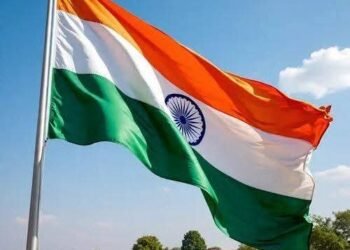 पत्रकार कैलासराजे घरत खारपाडा पेण ध्वजारोहण आणि ध्वजवंदन, दोन राष्ट्रपर्व, दोन वेगळ्या संकल्पना..!