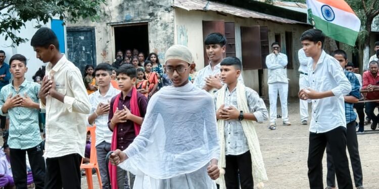 नूतन विद्यालयात सांस्कृतिक कार्यक्रम साजरा.