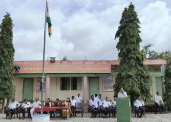 श्री शिवाजी विद्यालय कारी येथे स्वातंत्र्यदिनाचा नयनरम्य सोहळा